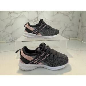 Fila Girls Grey Pink Sneakers Athletic Shoes Size 6T, Pre-owned, Excellent Condi